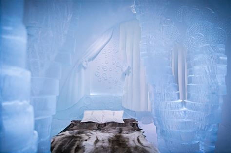 Icehotel-Ice-Hotel-Rooms-2015-2-600x397