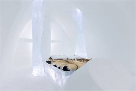 Icehotel-Ice-Hotel-Rooms-2015-6-600x400