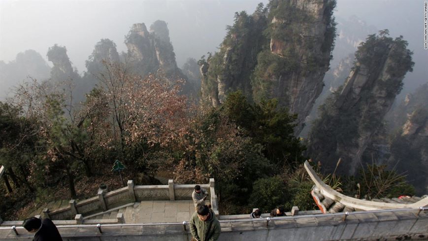 150518182048-zhangjiajie-national-forest-park-super-169