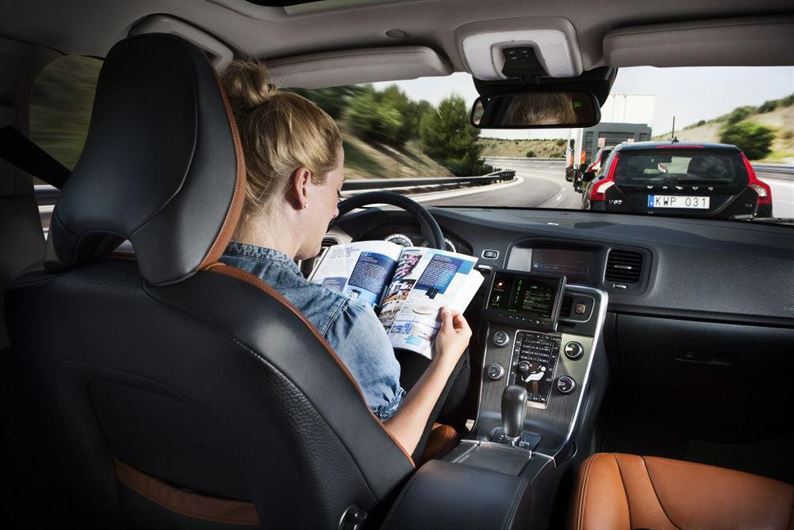 Volvo-driverless-car-xlarge