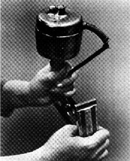ג'ייקוב שיק והפרוטוטייפ הראשון של מכשיר הגילוח החשמלי