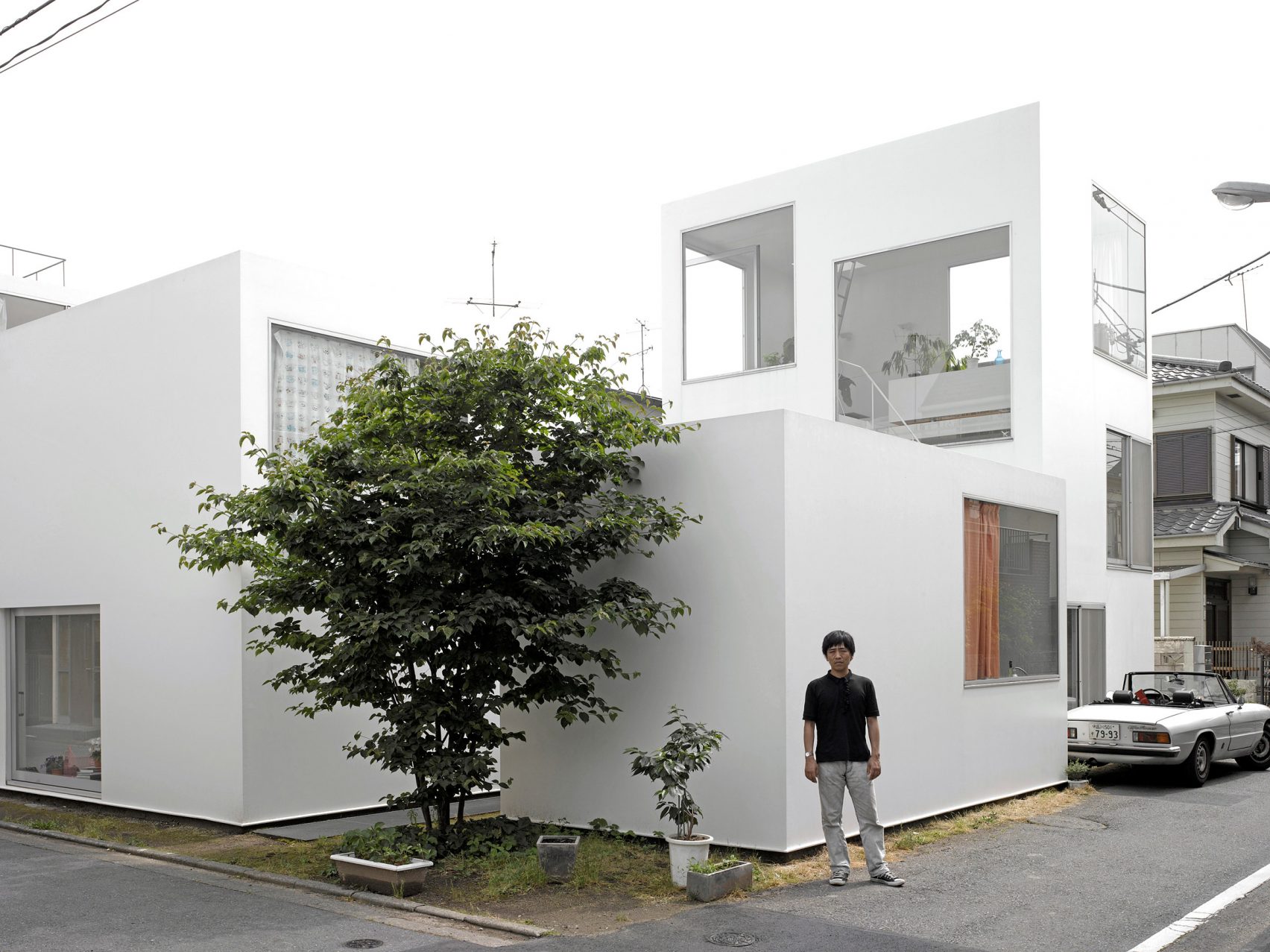 moriyama-house-photos-edmund-sumner-architecture-photography-residential-japan_dezeen_2364_col_0-1704x1277