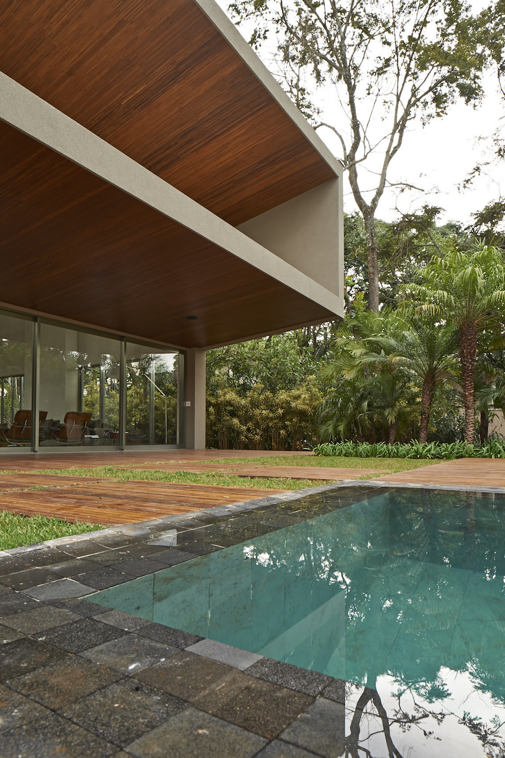 52a3df82e8e44ec6230000b4_bosque-da-ribeira-anastasia-arquitetos__dsc7363