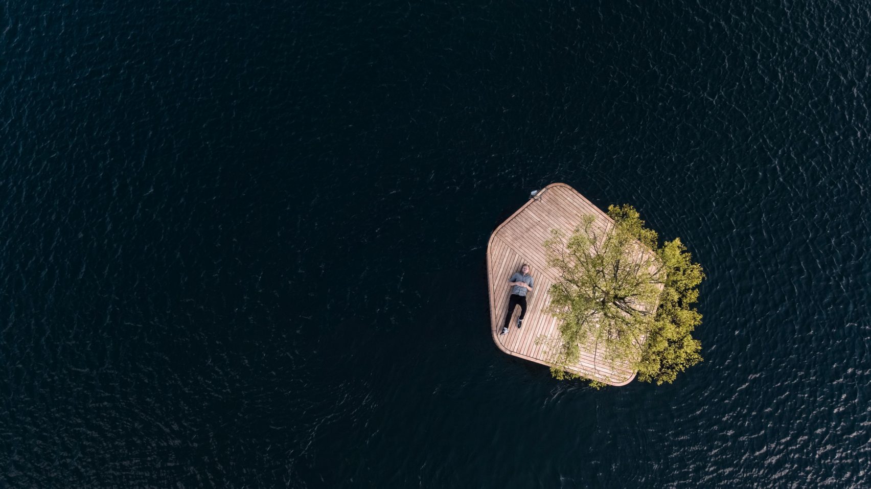 marshall-blecher-magnus-maarbjerg-copenhagen-floating-island_dezeen_2364_col_6-1704x957
