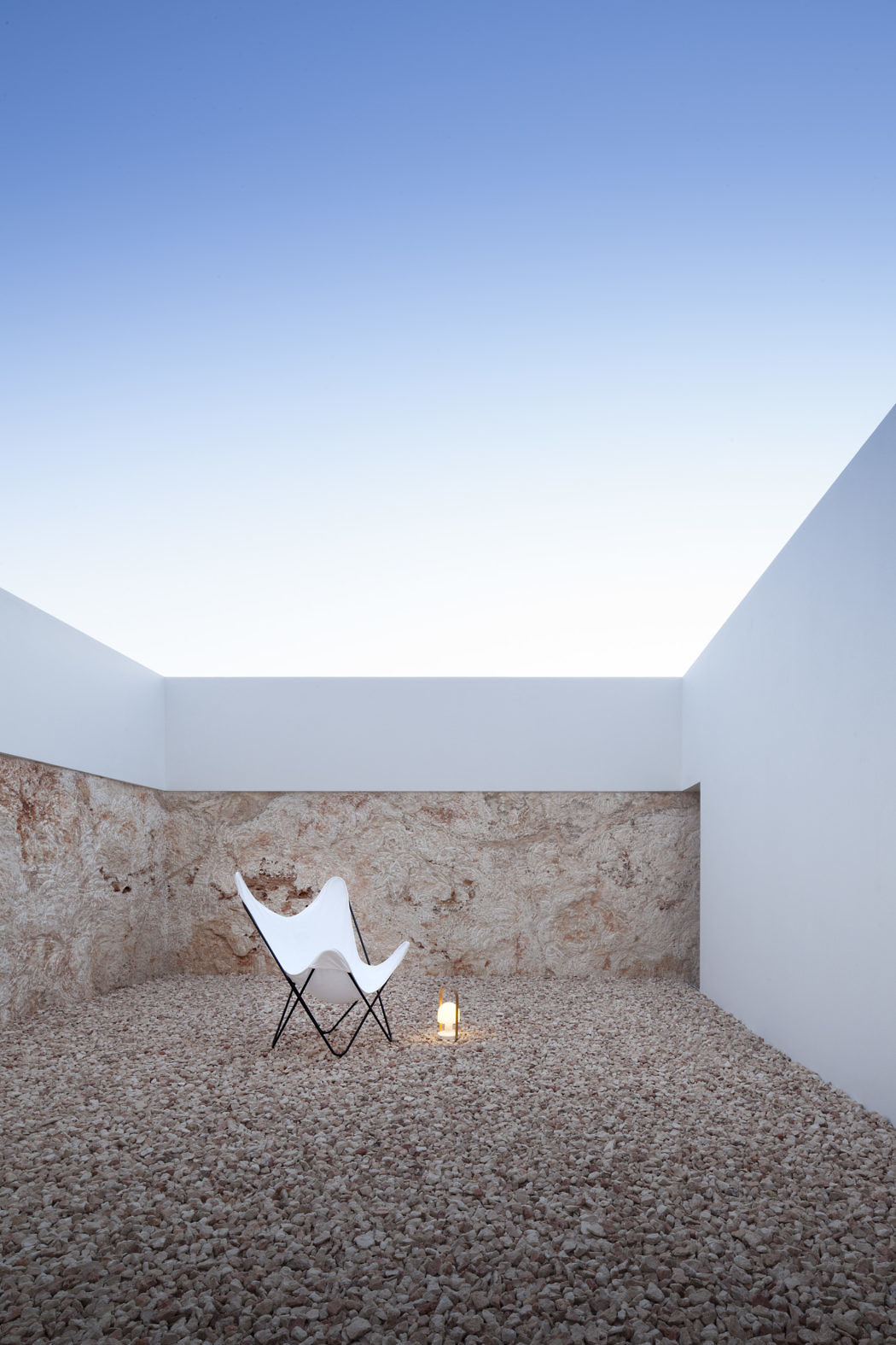 021-house-formentera-de-segura-mari-castell-martnez-1050x1575