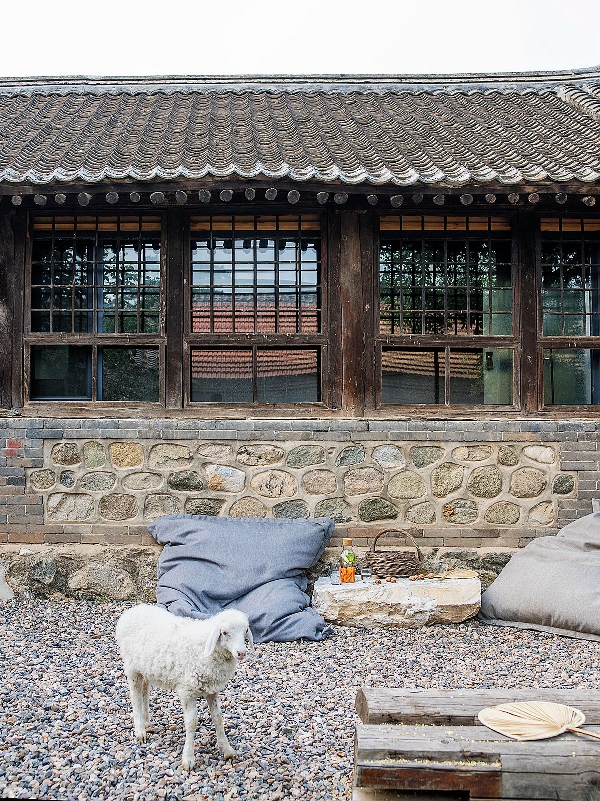 Stone-walls-terracotta-tiles-and-earthen-walls-of-the-rustic-Chinese-home