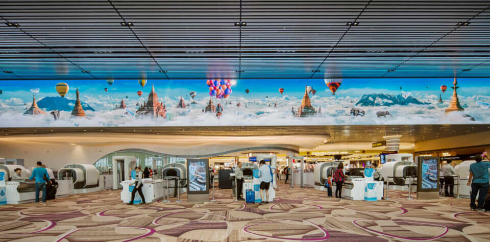 Moment-Factory-Changi-Airports_Terminal-4_Theatre_of_experience-19-WS-960x474