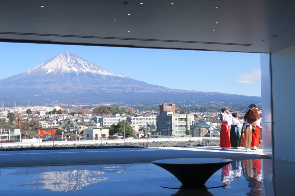 Fujisan-World-Heritage-Center-5
