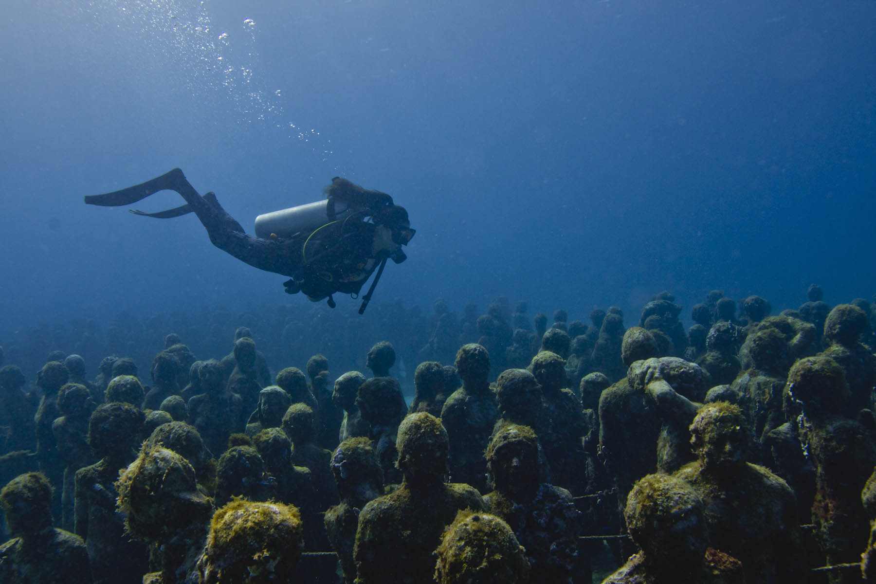 Silent-Evolution-Jason-DeCaires-Taylor-underwater-sculpture