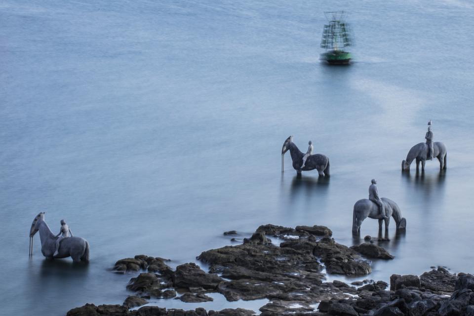 The-Rising-Tide_Lanzarote_9779_Jason-deCaires-Taylor_Sculpture