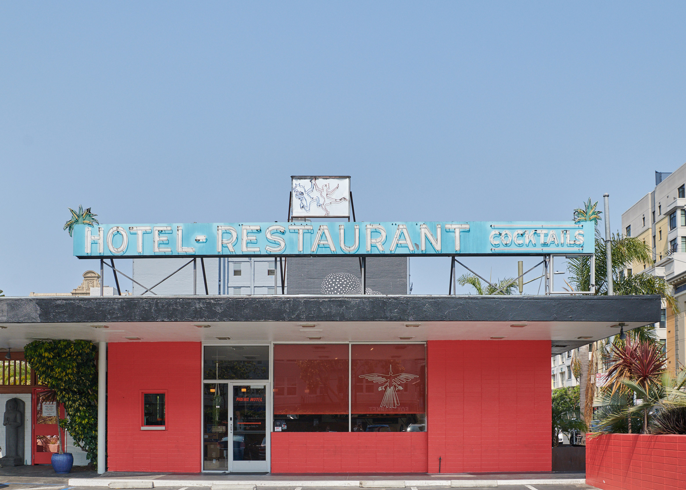 phoenix-hotel-liz-lambert-interiors-renovation-san-francisco-california-usa_dezeen_2364_col_2