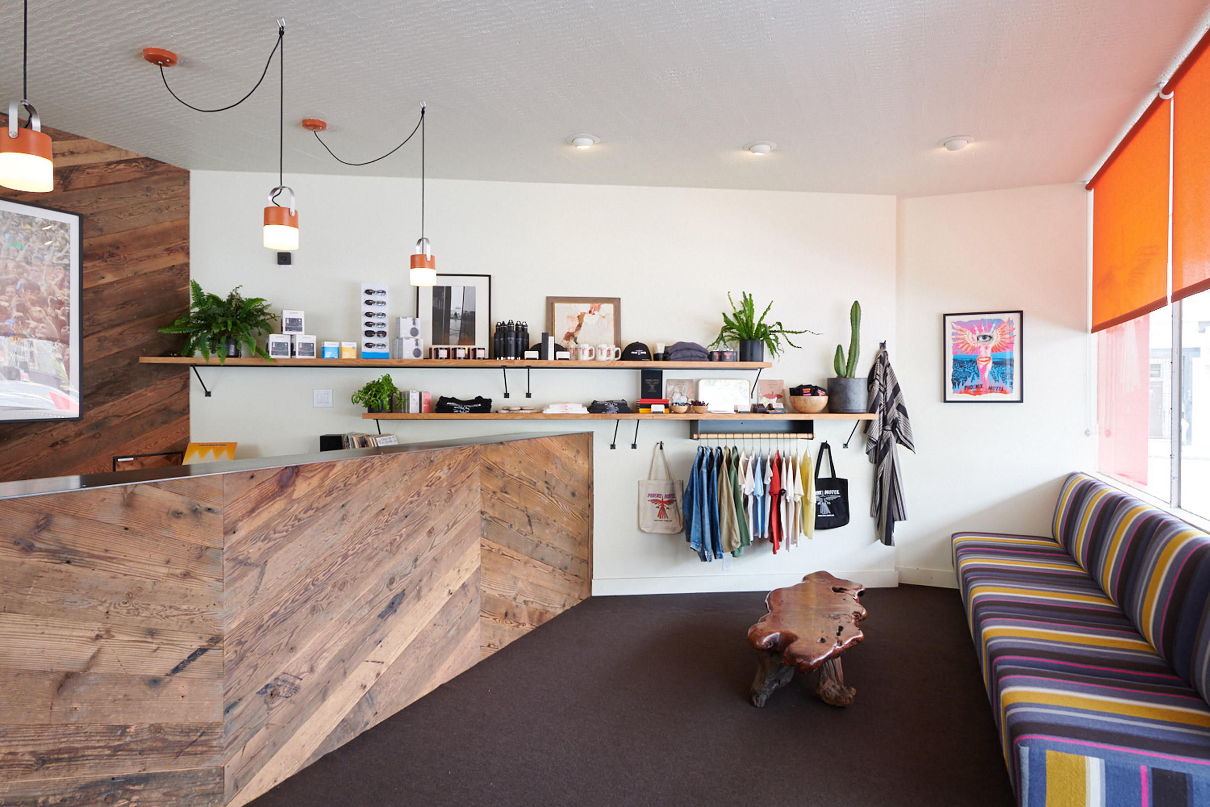 phoenix-hotel-liz-lambert-interiors-renovation-san-francisco-california-usa_dezeen_2364_col_20