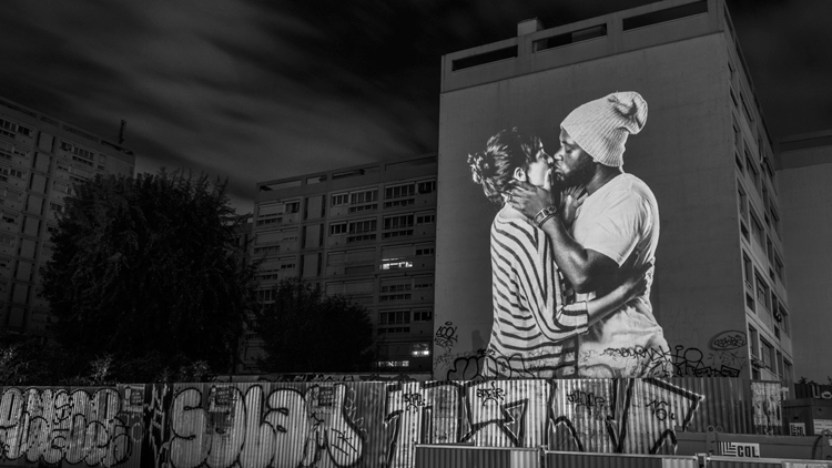 julien-nonnon-french-kiss-digital-street-art-project-paris-le_basier-18
