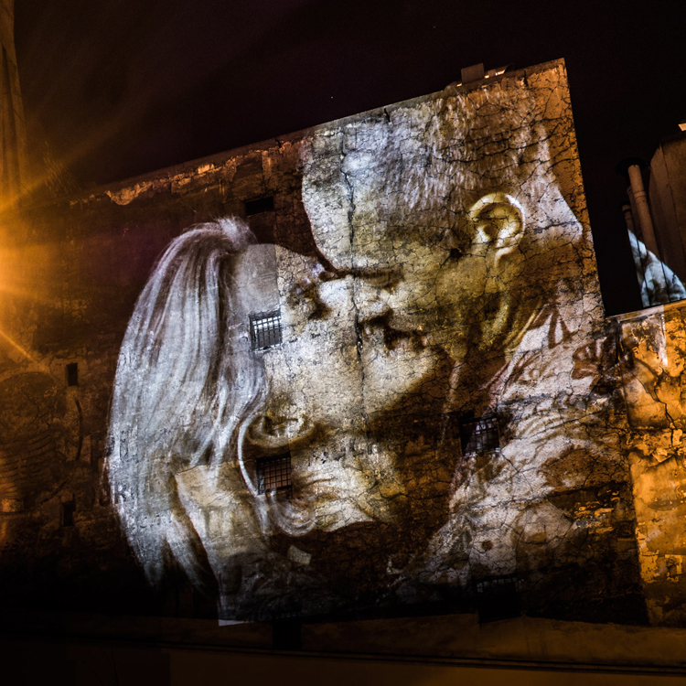 julien-nonnon-french-kiss-digital-street-art-project-paris-le_basier-23