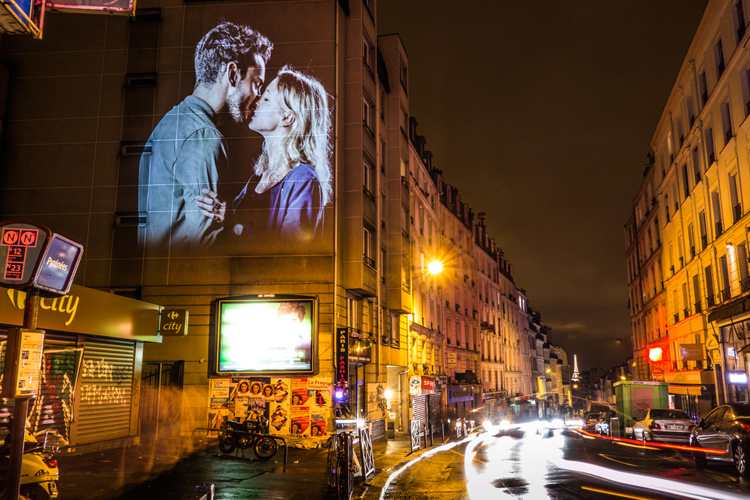 julien-nonnon-french-kiss-digital-street-art-project-paris-le_basier-25