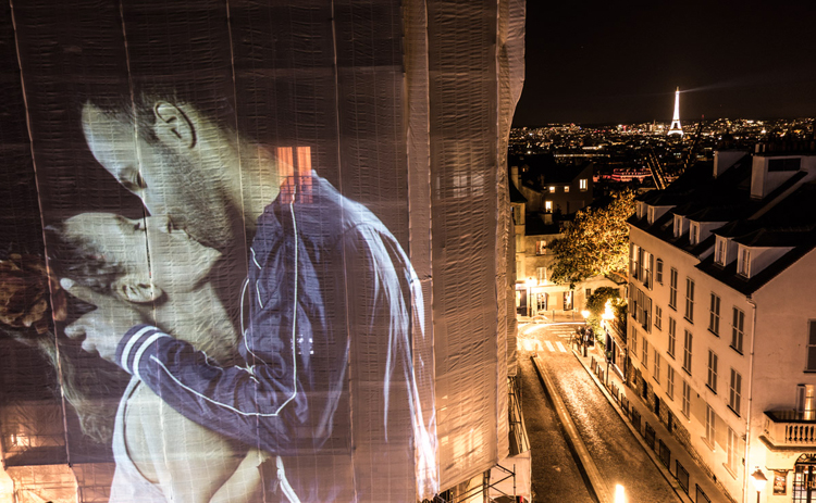 julien-nonnon-french-kiss-digital-street-art-project-paris-le_basier-4