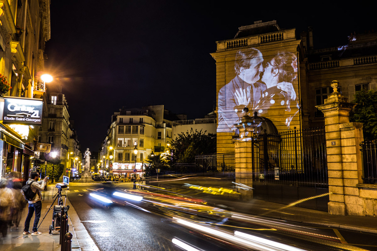 julien-nonnon-french-kiss-digital-street-art-project-paris-le_basier-9