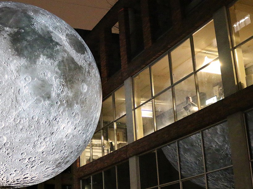 luke-jerram-museum-of-the-moon-designboom-012