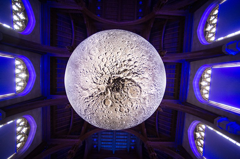 luke-jerram-museum-of-the-moon-designboom-06