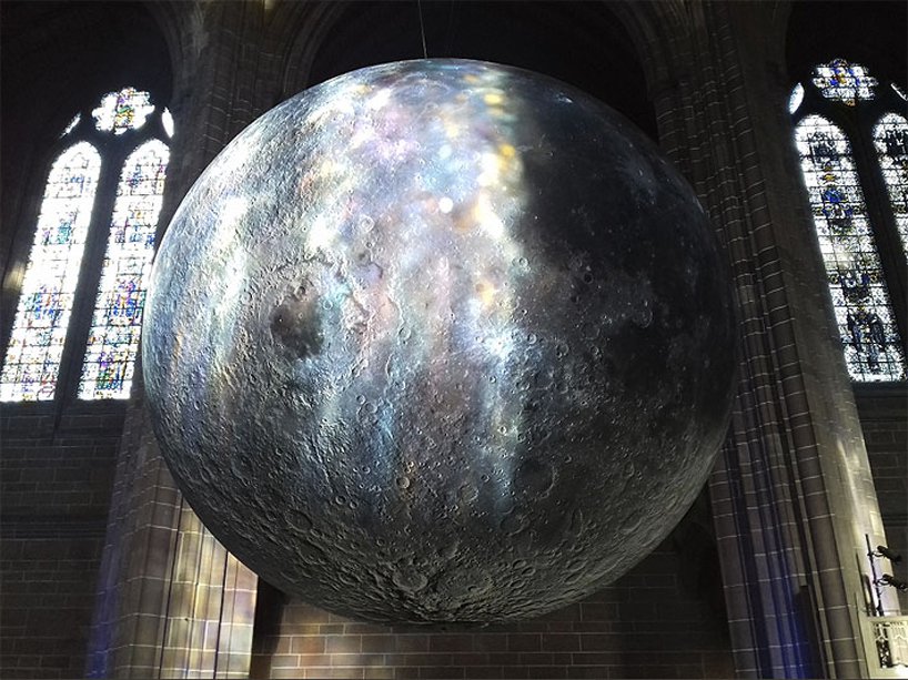 luke-jerram-museum-of-the-moon-designboom-9