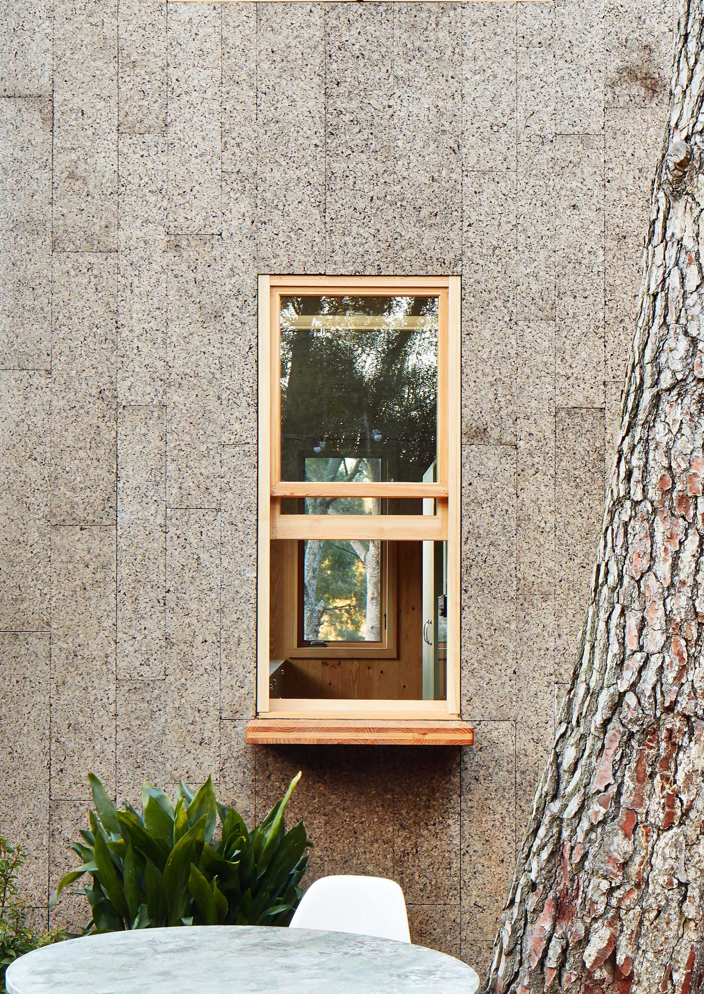 Two-Cork-Houses-Palafrugell-Costa-Brava-by-Lopez-Rivera-Architects-Yellowtrace-02