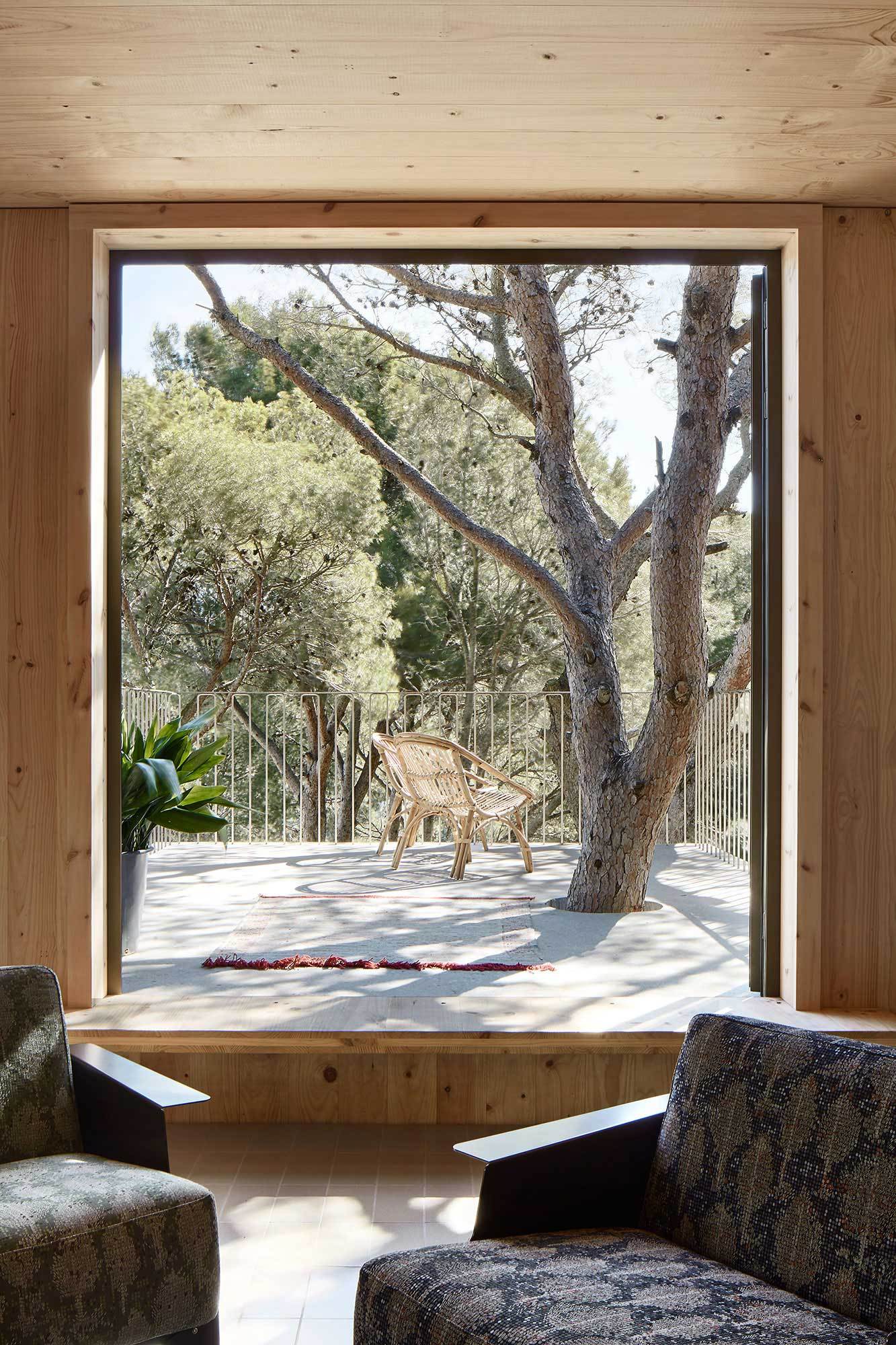 Two-Cork-Houses-Palafrugell-Costa-Brava-by-Lopez-Rivera-Architects-Yellowtrace-07