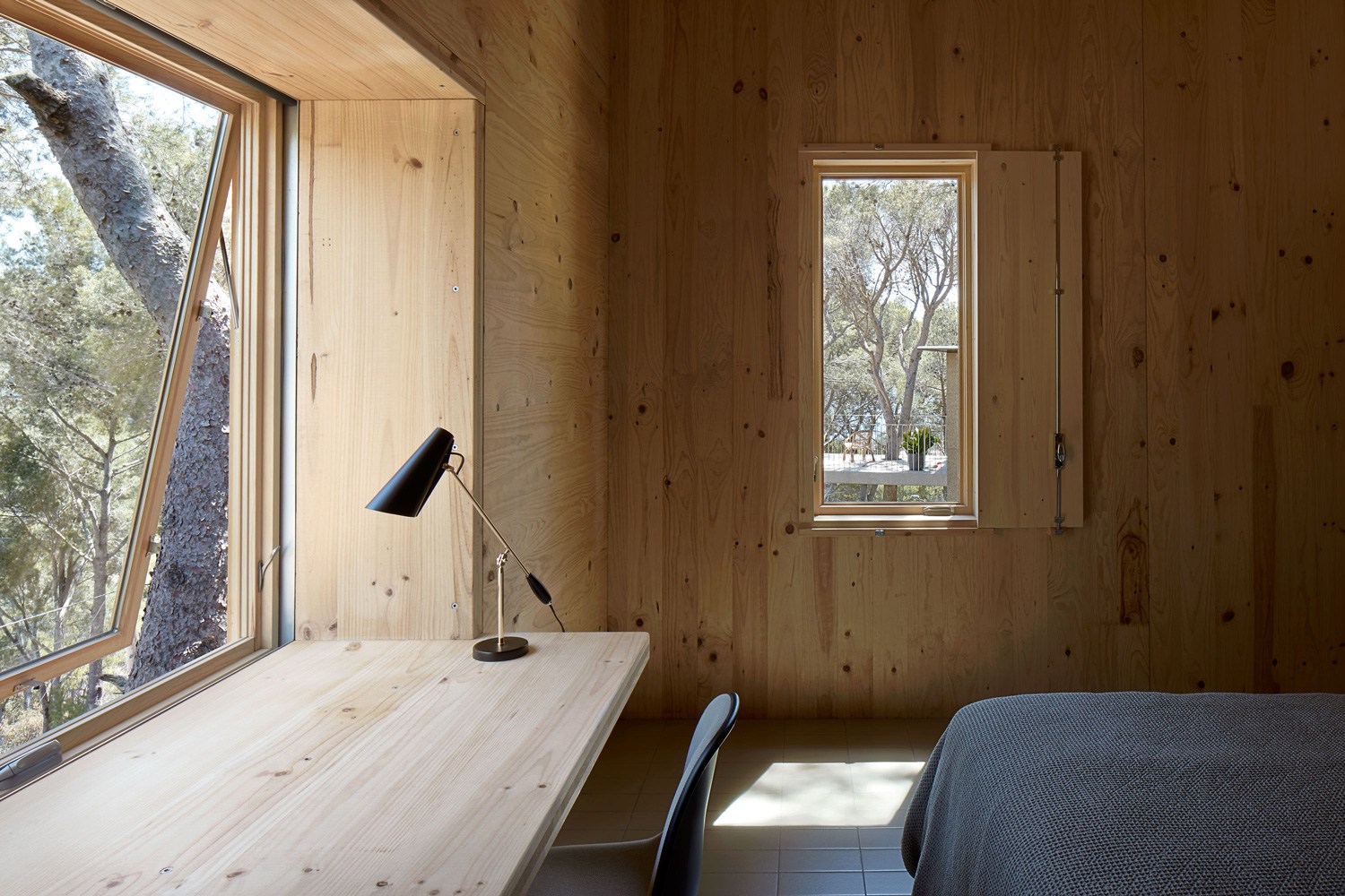 Two-Cork-Houses-Palafrugell-Costa-Brava-by-Lopez-Rivera-Architects-Yellowtrace-11