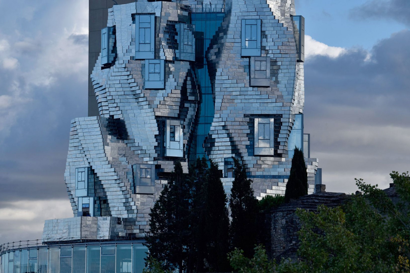 metalocus_gehry_partnes_luma_arles_02