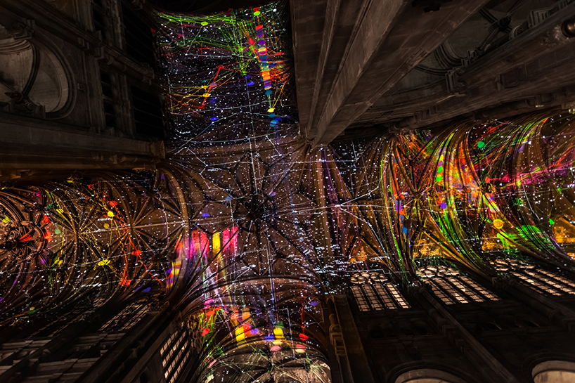 miguel-chevalier-voutes-celestes-nuit-blanche-saint-eustache-paris-designboom-06