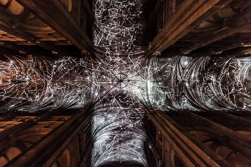 miguel-chevalier-voutes-celestes-nuit-blanche-saint-eustache-paris-designboom-09