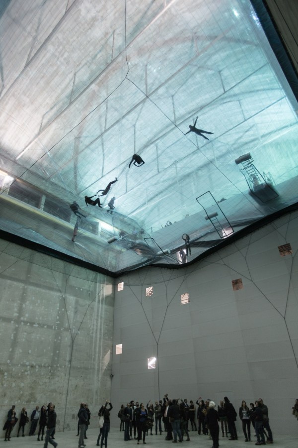Tomas Saraceno : On Space Time Foam at Hangar Bicocca 2012/2013