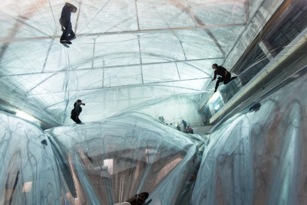28_Tomas-Saraceno_On-Space-Time-Foam-600x400