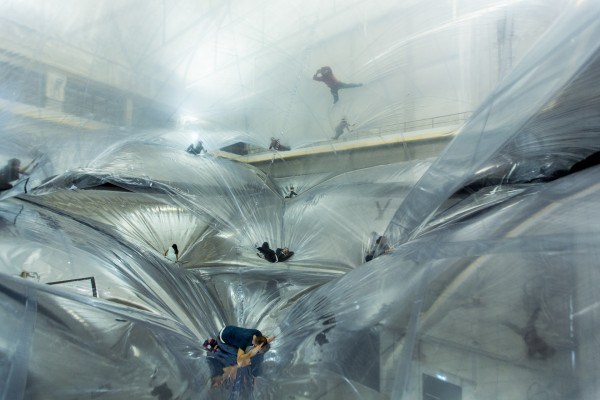 42_Tomas-Saraceno_On-Space-Time-Foam-600x400