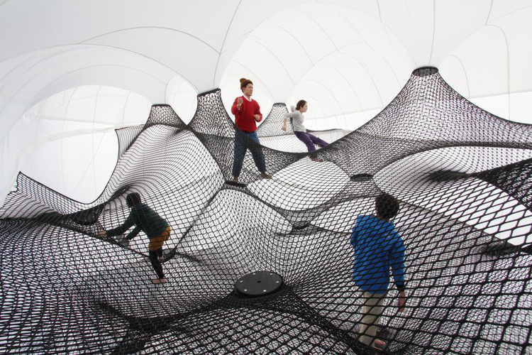 Interactive-Art-Installation-People-Play-Art-Suspended-4B