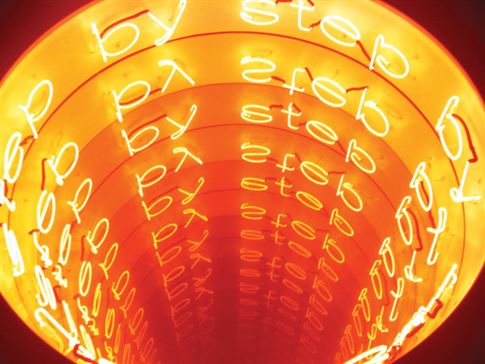 GZ,Well-(step-by-step),2006,neon-glass-wood,195diameterx37cm