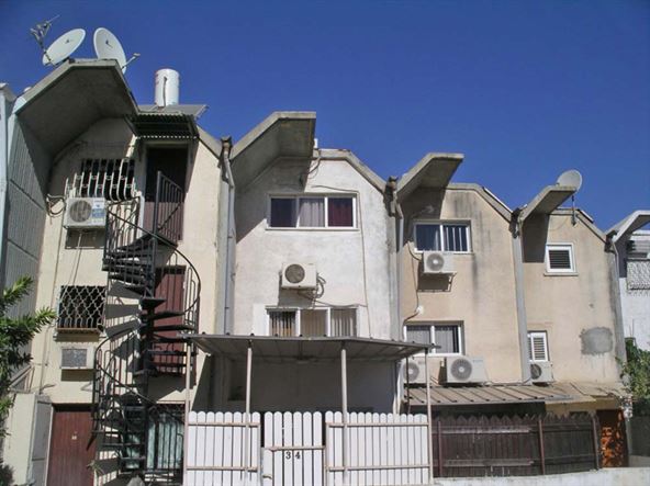 קוטג'ים טוריים באור יהודה, אדריכל ישראל גודוביץ'