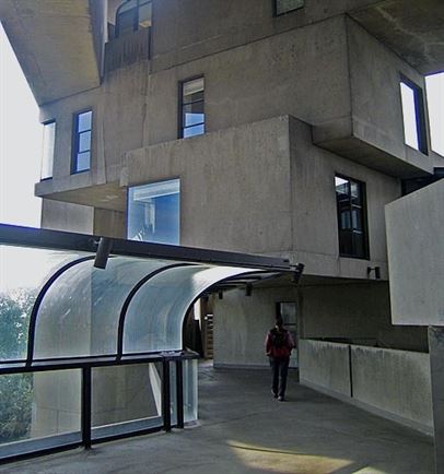 51e8518be8e44e33c3000010_ad-classics-habitat-67-moshe-safdie_habitat_67_montreal_close-up_cropped