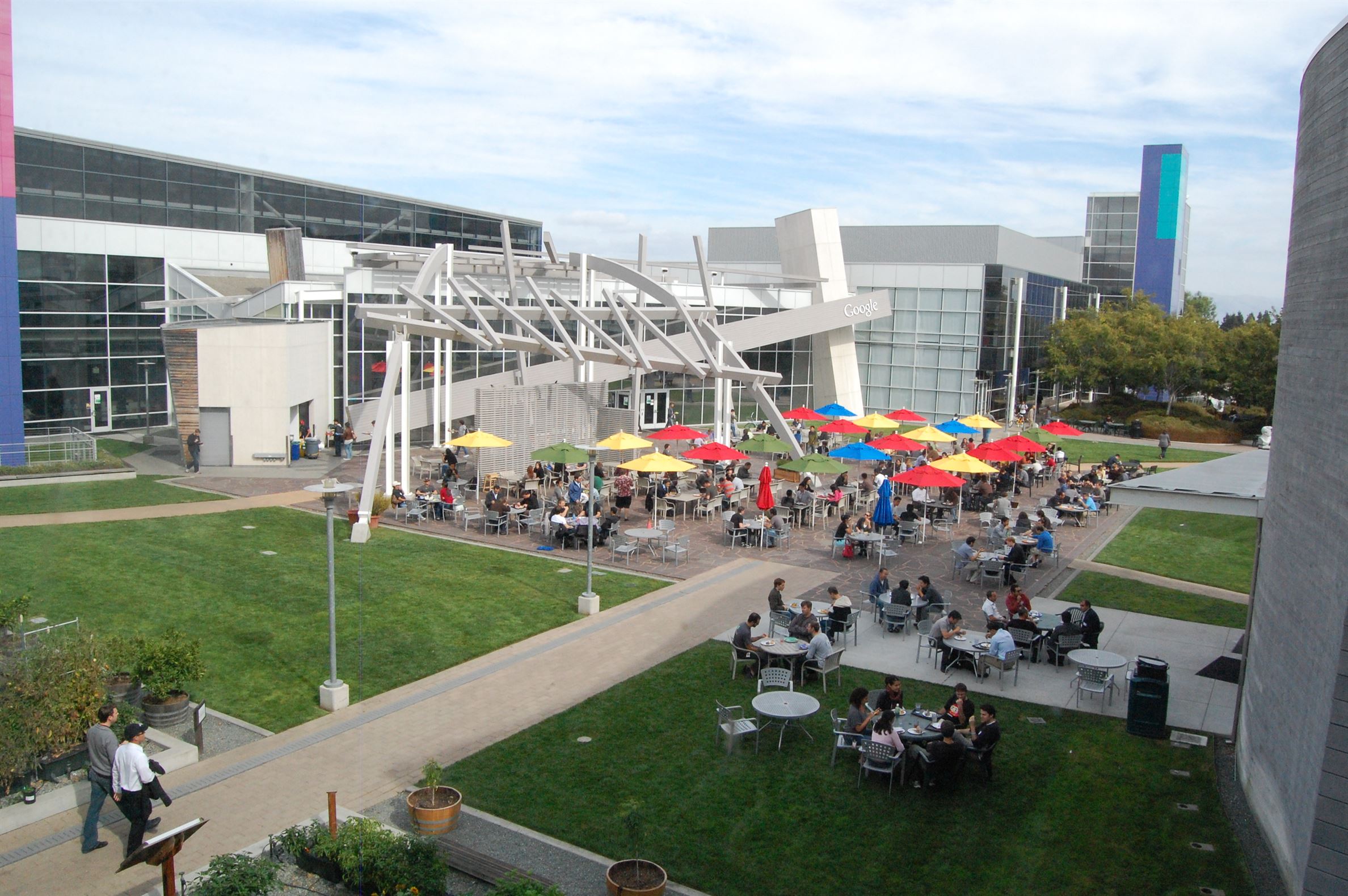 googleplex-google-campus-2954052-o