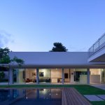 פשטות צורנית – בית בשרון