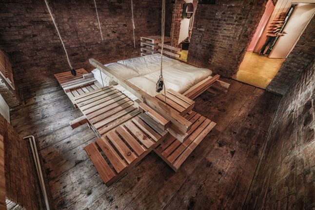 herisalli-viennese-guest-room-gegenbauer-vinegar-brewery-designboom-02