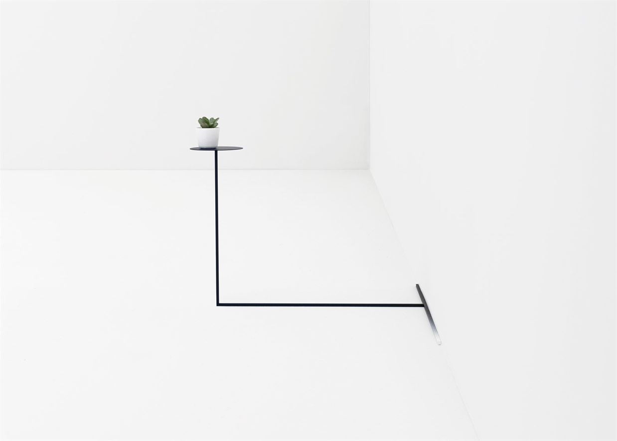 Border-table_Eye-of-Gyre_Nendo_dezeen_1568_0