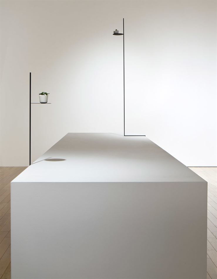 Border-table_Eye-of-Gyre_Nendo_dezeen_936_18
