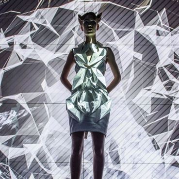 Annouk-Wipprecht-3D-printed-fashion-collection-for-Audi_dezeen_02