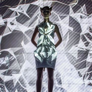 Annouk-Wipprecht-3D-printed-fashion-collection-for-Audi_dezeen_02