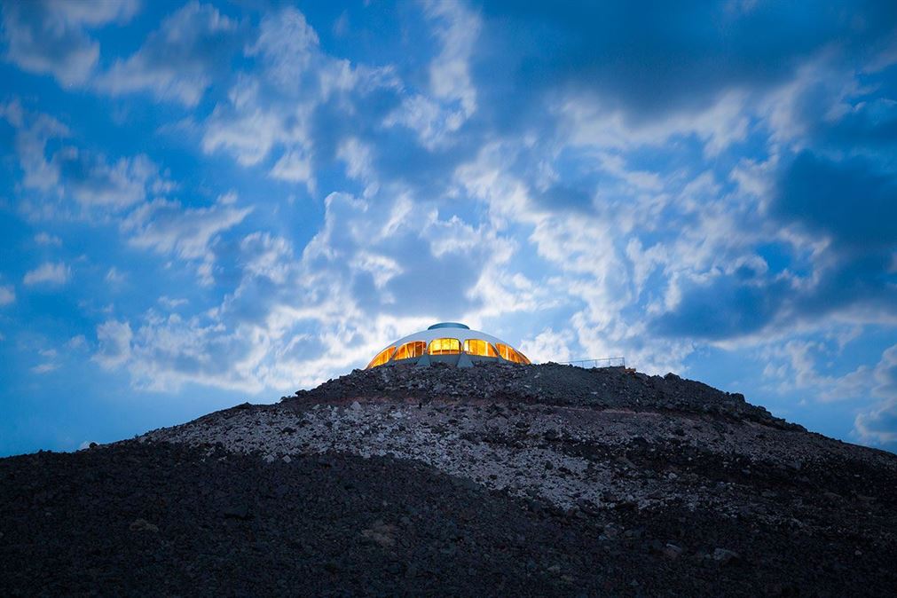 f10_volcano_house_mojave_desert_california_photo_lance_gerber_studio_yatzer