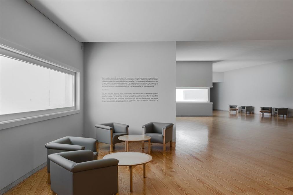 f8_nadir_afonso_foundation_chaves_portugal_by_alvaro_siza_vieira_photo_joao_morgado_yatzer
