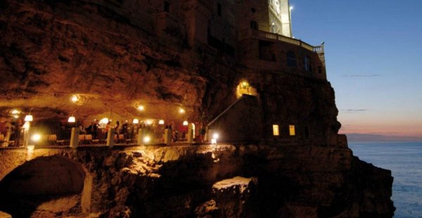 Grotta Palazzese: מסעדה בתוך מערה