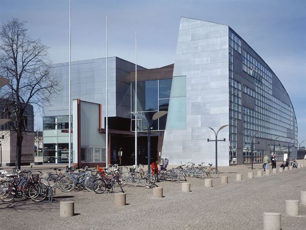 0-kiasma-opened-in-the-heart-of-helsinki-in-1998-as-a-home-for-contemporary-art-was-built-to-age-beautifully