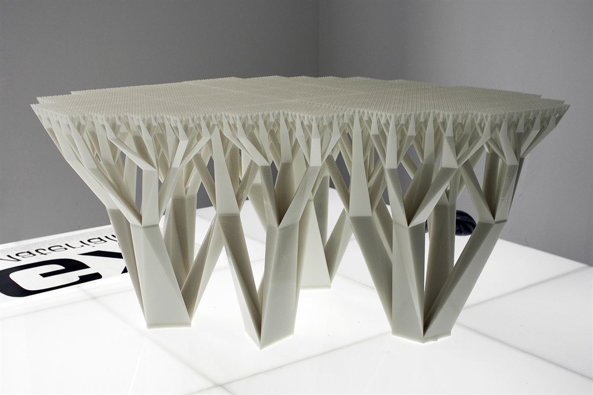 werteloberfell_mgxbymaterialise_fractal-table_03