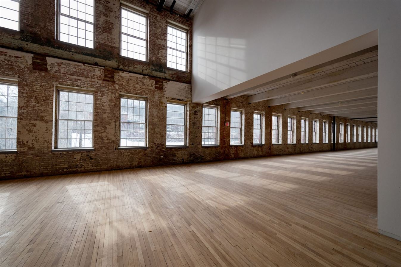 bruner-cott-mass-moca-massachusetts-museum-of-contemporary-art-museum-textile-factory-berkshires-expansi8888on-renovation_dezeen_3-1704